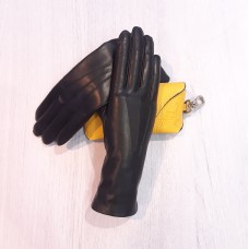 Женские перчатки кожаные  мод.001 черные (шлица сбоку)