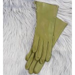 Женские кожаные перчатки GlovesUA мод-001 (шлица сбоку) оливковый
