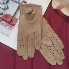  Жіночі автомобільні шкіряні рукавички GlovesUA мод.275 екрю (шов усередину, без отв, кнопка обтягнута)