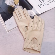 Женские кожаные автомобильные перчатки GlovesUA мод.275 бежевые (шов внутрь, кнопка обтянута, без отв) Женские кожаные автомобильные перчатки GlovesUA мод.275 бежевые (шов внутрь, кнопка обтянута, без отв)
