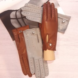 Женские автомобильные кожаные перчатки GlovesUA мод 086 светло-серый/коньяк ( без отв)