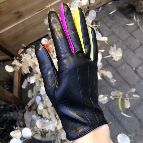 Жіночі рукавички шкіряні GlovesUA мод.394 чорні (кольорові стрілки, три смуги)