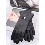 Жіночі рукавички шкіряні з підкладкою з вовни GlovesUA мод.078 чорні