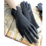 Женские перчатки кожаные с подкладкой из шерсти GlovesUA мод.407 черные