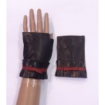Женские перчатки митенки кожаные GlovesUA мод 383 черные