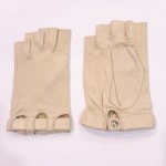 Женские перчатки митенки кожаные GlovesUA мод-359 бежевые