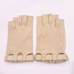 Жіночі рукавички шкіряні мітенки GlovesUA мод.359 бежеві