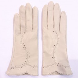 Женские перчатки кожаные GlovesUA мод 114 бежевые