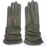 Жіночі шкіряні рукавички GlovesUA мод.362 темно-зелені